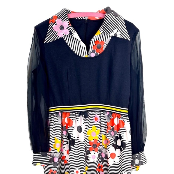 Vintage 🌸 70s Funky Floral Maxi Dress - Picture 3 of 4